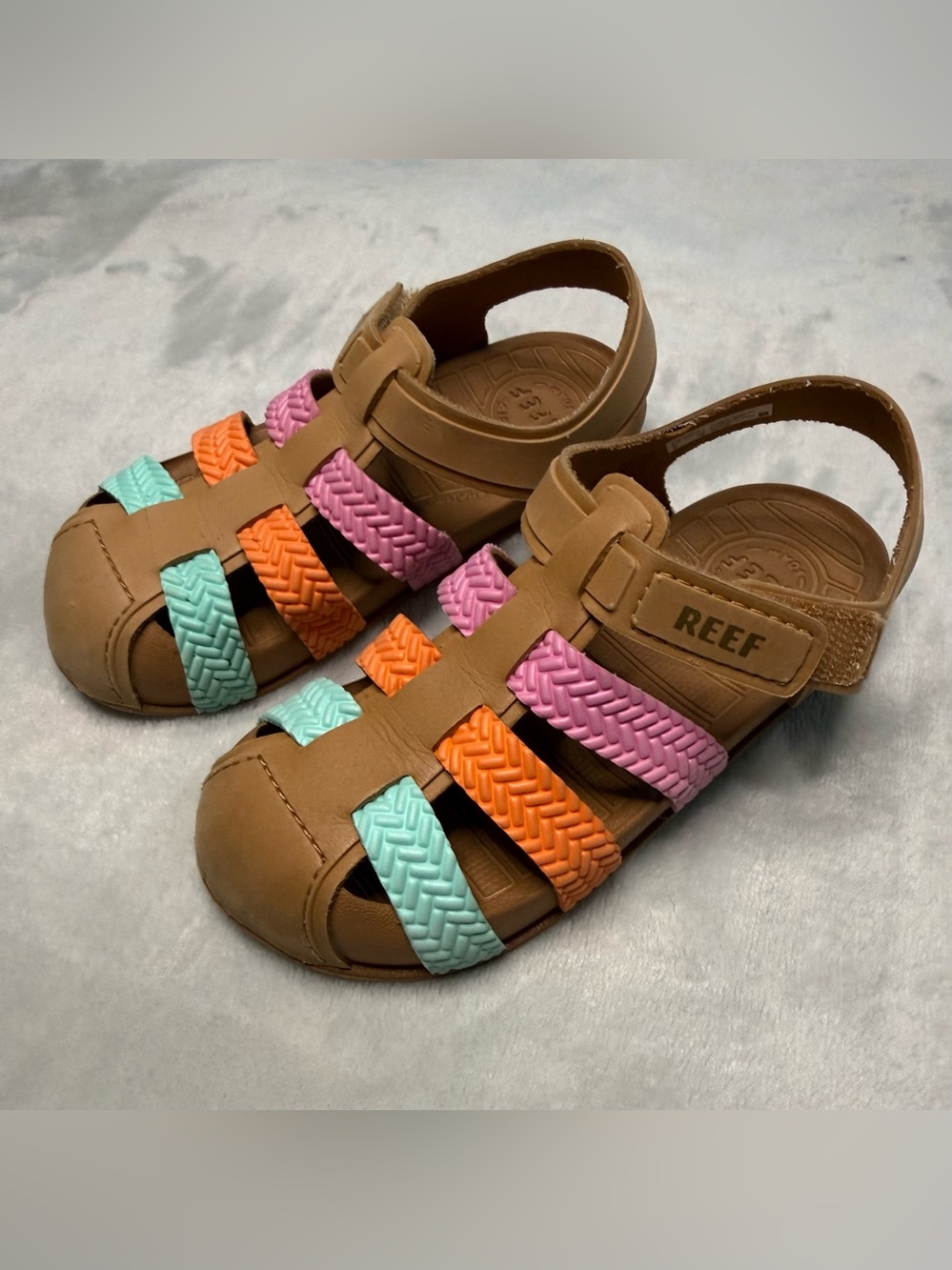 REEF Girl’s Little Water Beachy Sandals Sz 10
